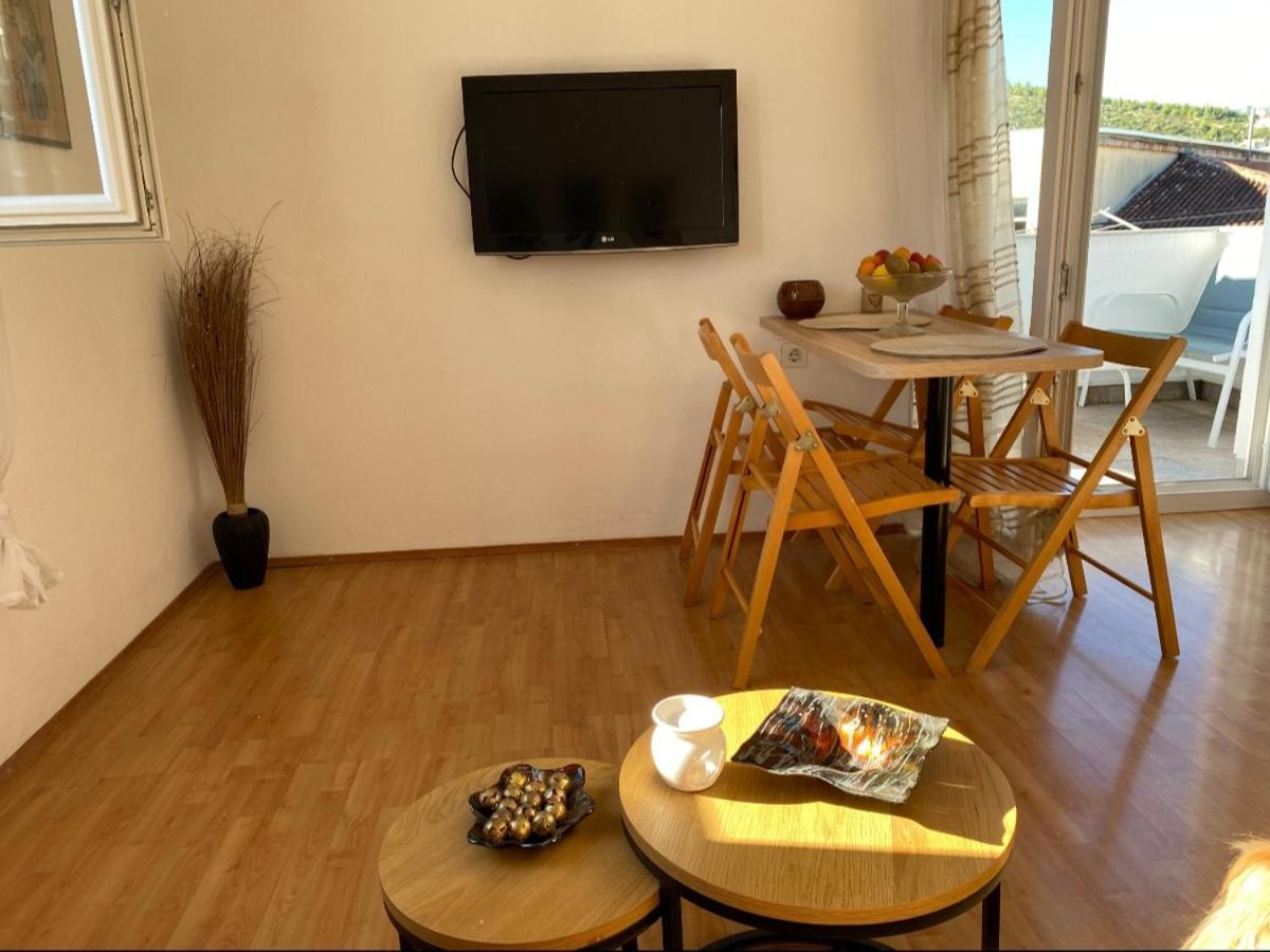 Apartment Remi, Penthouse With Balcony, Free Parking Marina Luaran gambar